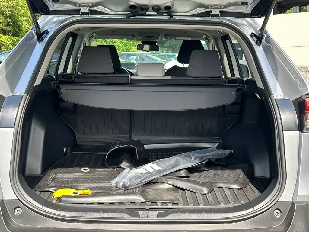 Certified 2025 Toyota RAV4 XLE AWD/4WD image 6