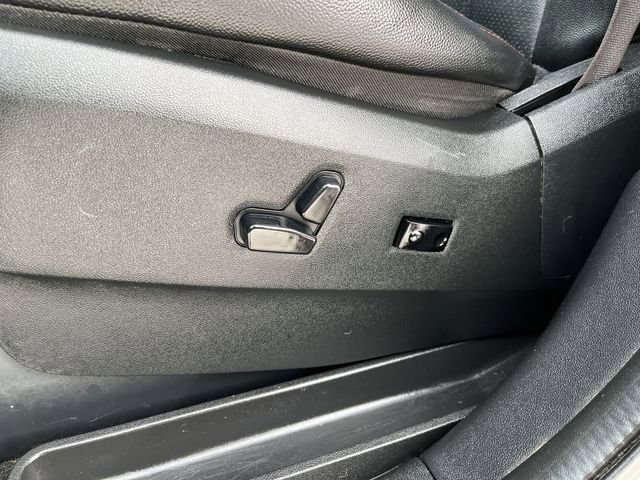 Used 2019 Dodge Grand Caravan GT w/ Safety Sphere Group FWD image 15