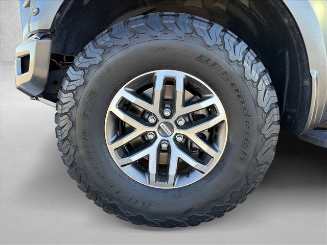 Used 2018 Ford F150 Raptor w/ Equipment Group 802A Luxury image 24
