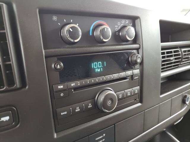 Used 2014 Chevrolet Express 3500 image 22