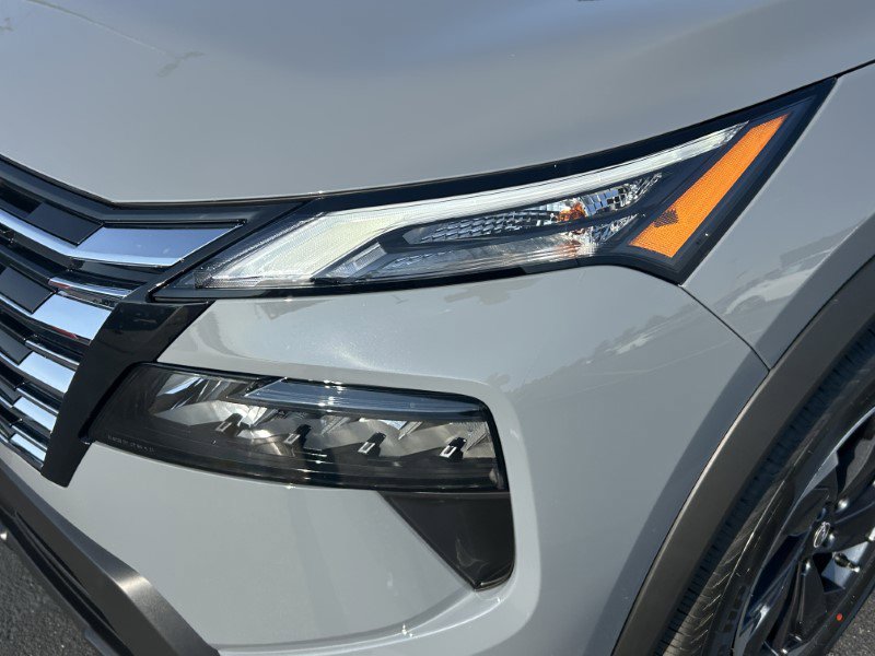 New 2026 Nissan Rogue SV image 14