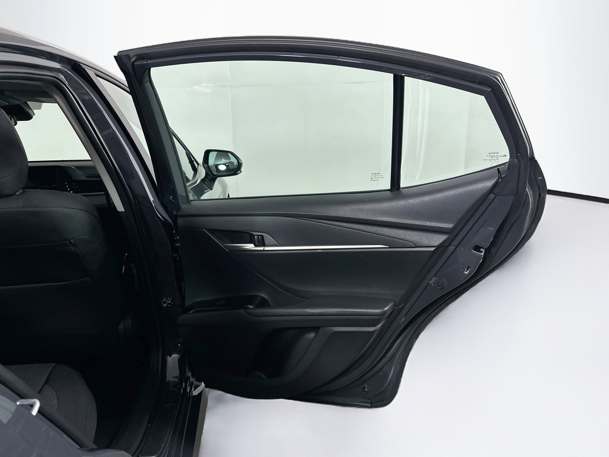 Used 2026 Toyota Camry LE FWD image 28