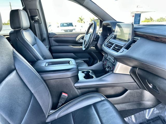 Used 2024 Chevrolet Suburban Premier image 29