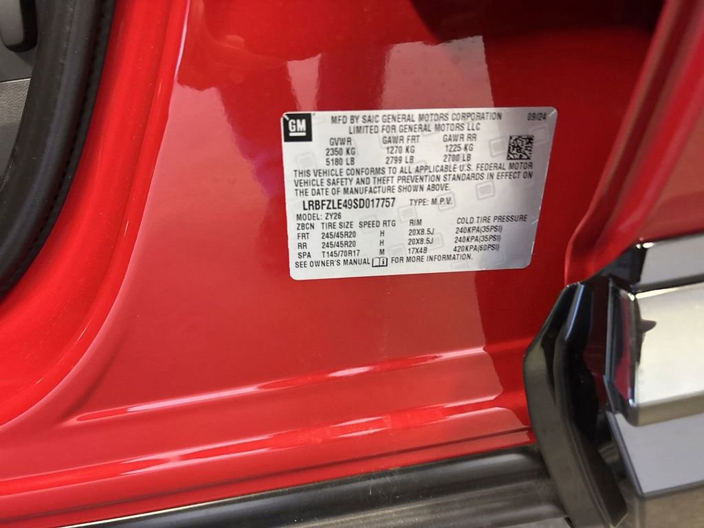 New 2025 Buick Envision Sport Touring image 39