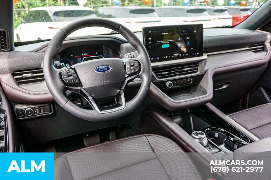 Used 2026 Ford Explorer Platinum w/ LUX Leather Package AWD/4WD image 28