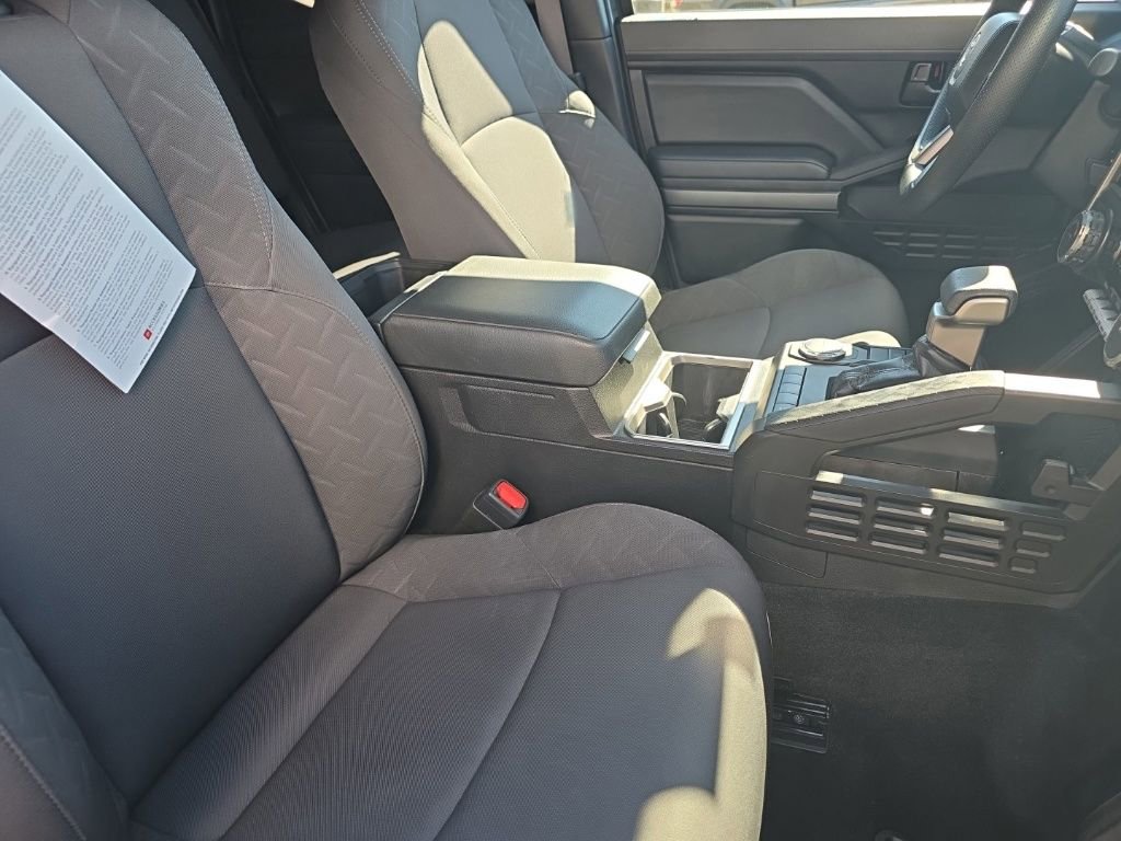 Used 2024 Toyota Tacoma SR5 w/ SR5 Upgrade Package image 19