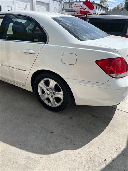 Used 2005 Acura RL AWD/4WD image 4