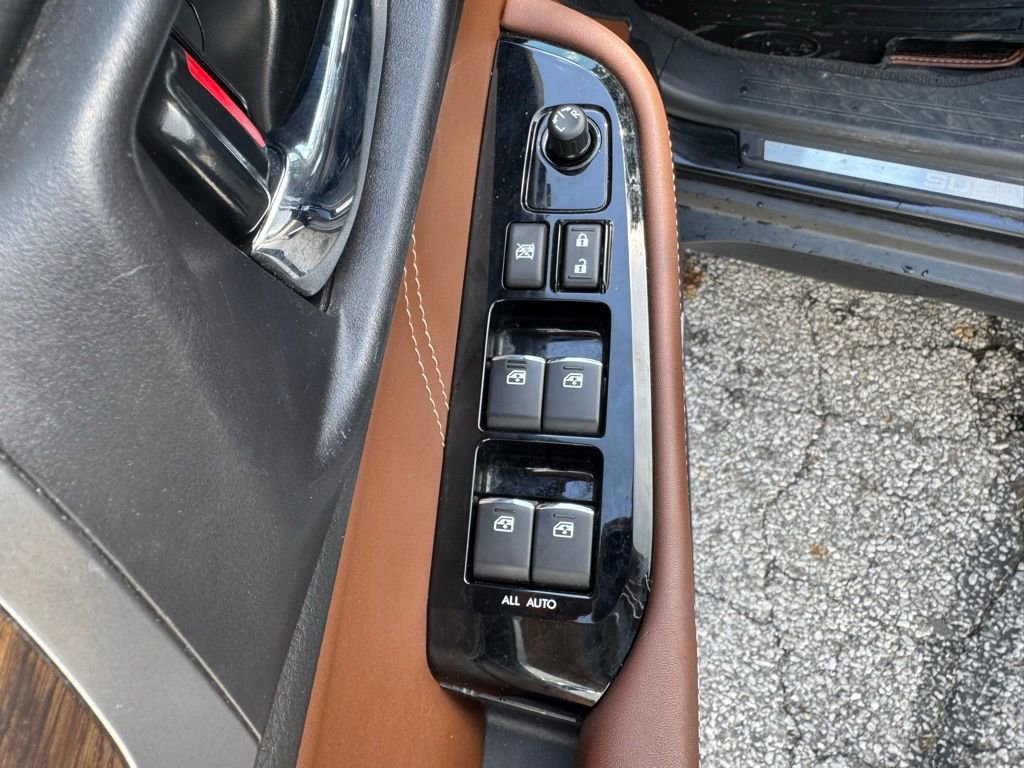 Used 2019 Subaru Outback 3.6R Touring AWD/4WD image 18