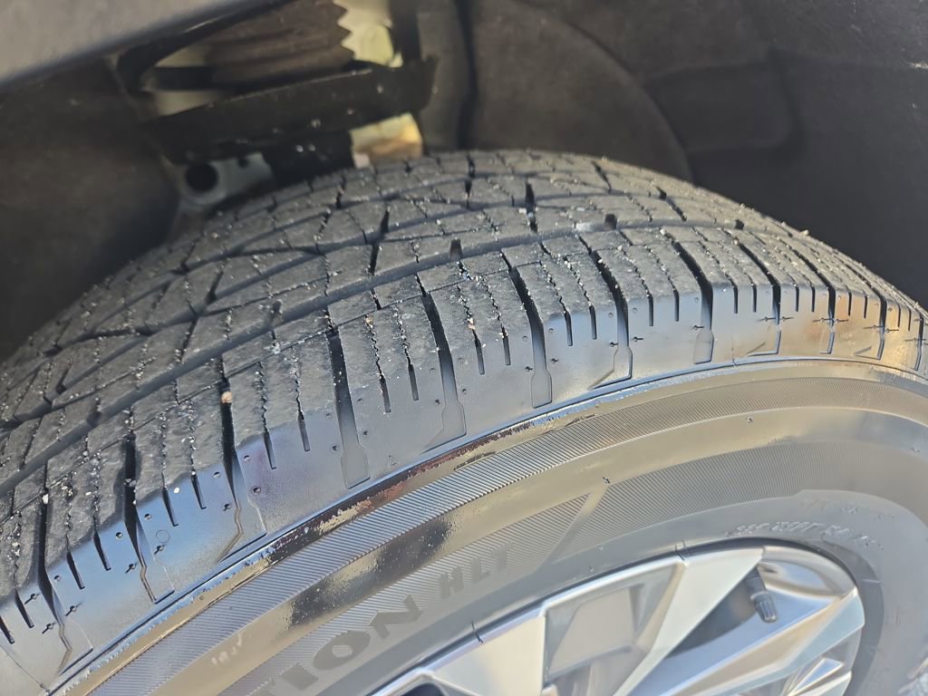 Used 2025 Chevrolet Equinox LT image 14