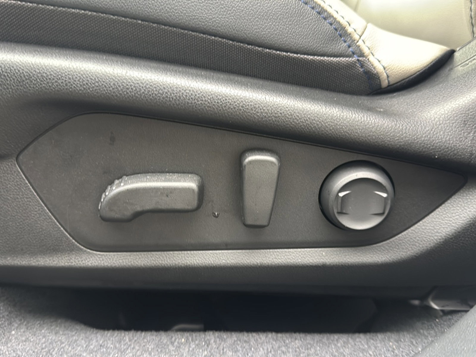 Certified 2025 Subaru Forester Limited w/ Protection Package (1PH) image 13