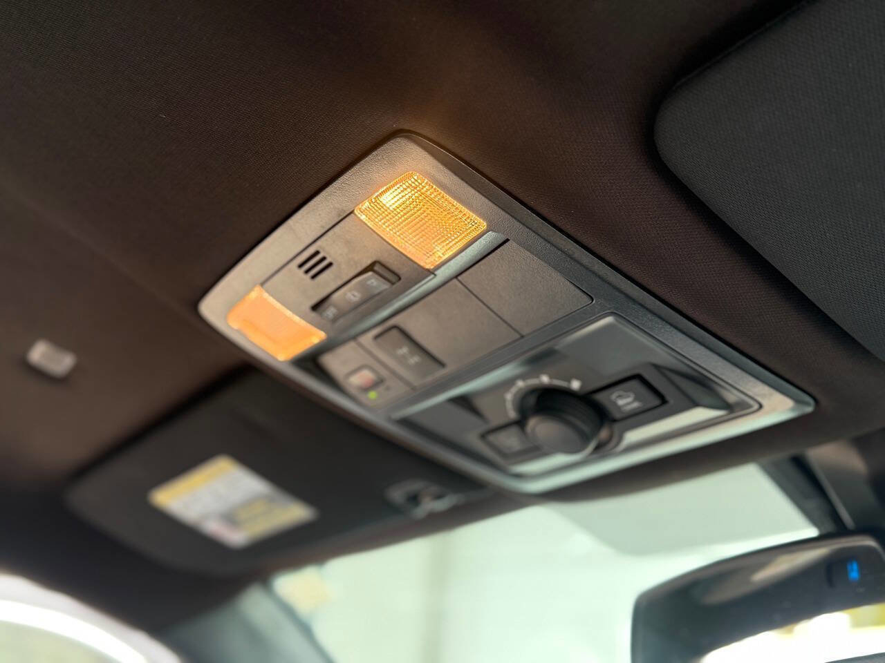 Used 2022 Toyota Tacoma TRD Off-Road image 69