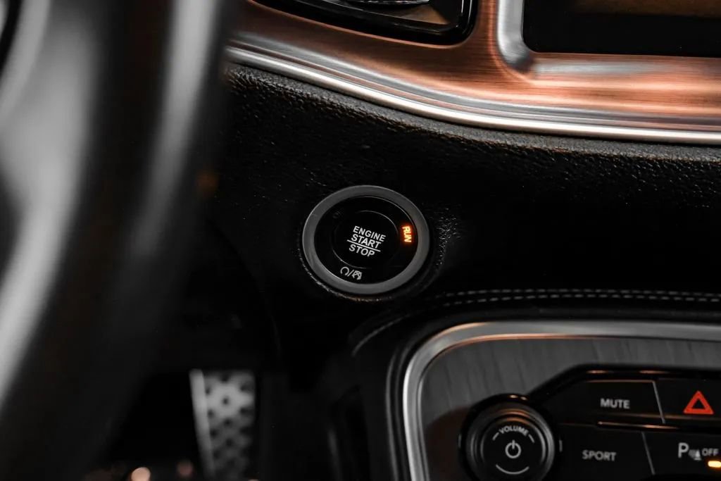 Used 2017 Dodge Challenger R/T RWD image 25
