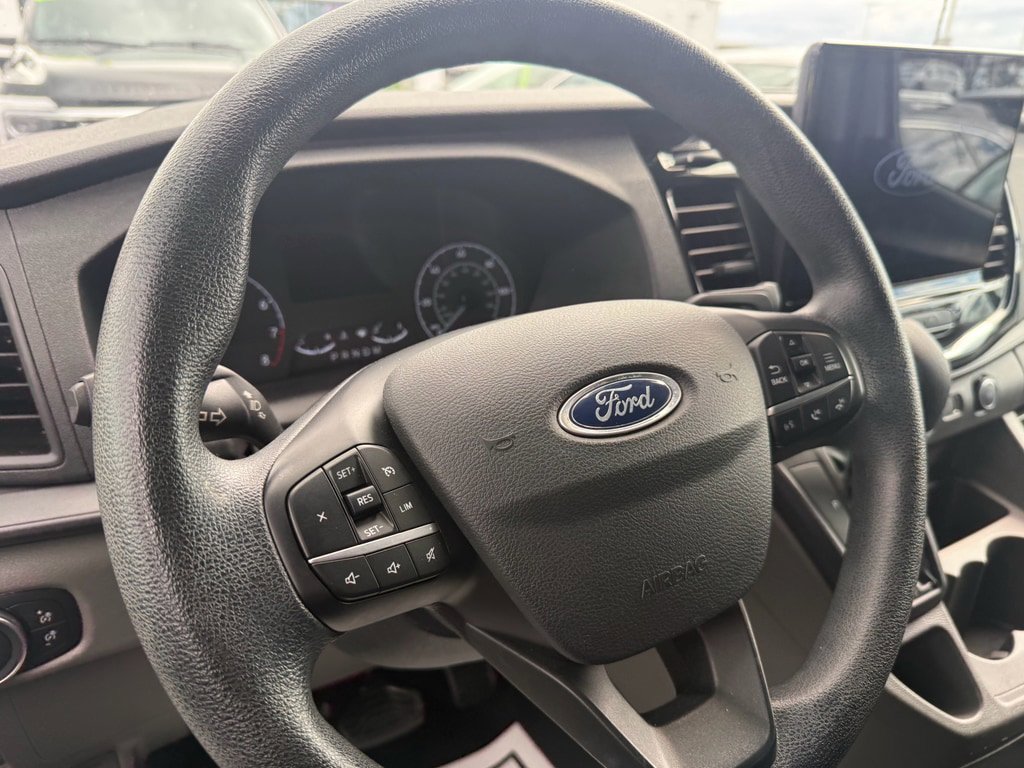 Used 2023 Ford Transit 350 XLT RWD image 9