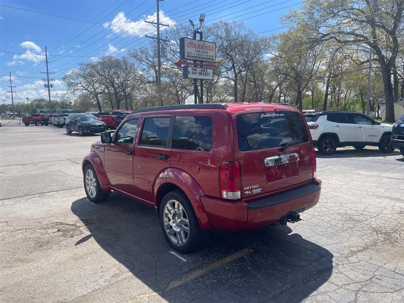 Used 2007 Dodge Nitro R/T RWD image 7