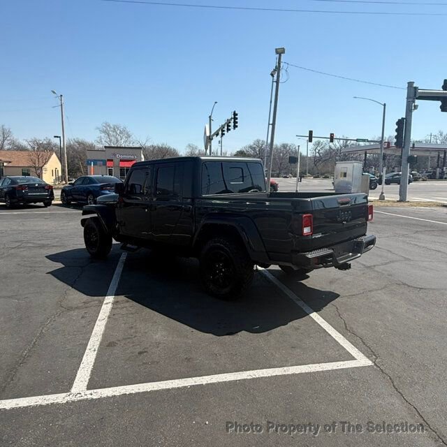 Used 2022 Jeep Gladiator Sport image 16