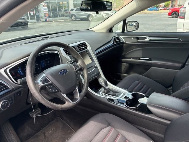 Used 2014 Ford Fusion SE FWD image 13