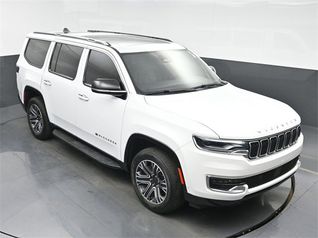 Used 2024 Jeep Wagoneer Base w/ Premium Group I image 37