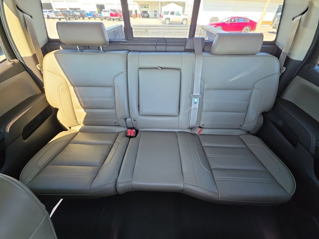 Used 2016 GMC Sierra 2500 Denali w/ Duramax Plus Package AWD/4WD image 40