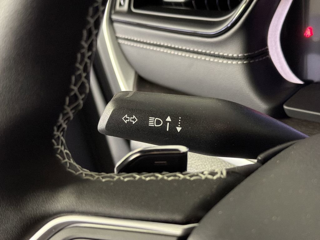 New 2026 Jeep Grand Cherokee Limited image 17