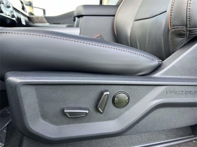 New 2026 Ford F250 Lariat w/ Chrome Package image 20