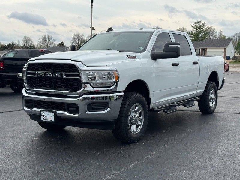 Used 2024 RAM 2500 Tradesman w/ Chrome Appearance Group image 8