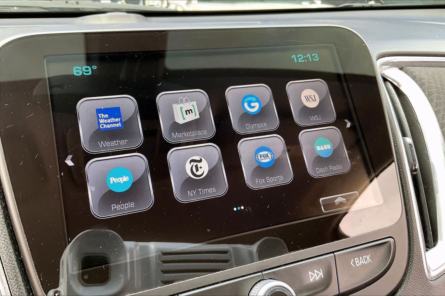Used 2017 Chevrolet Malibu LT FWD image 33