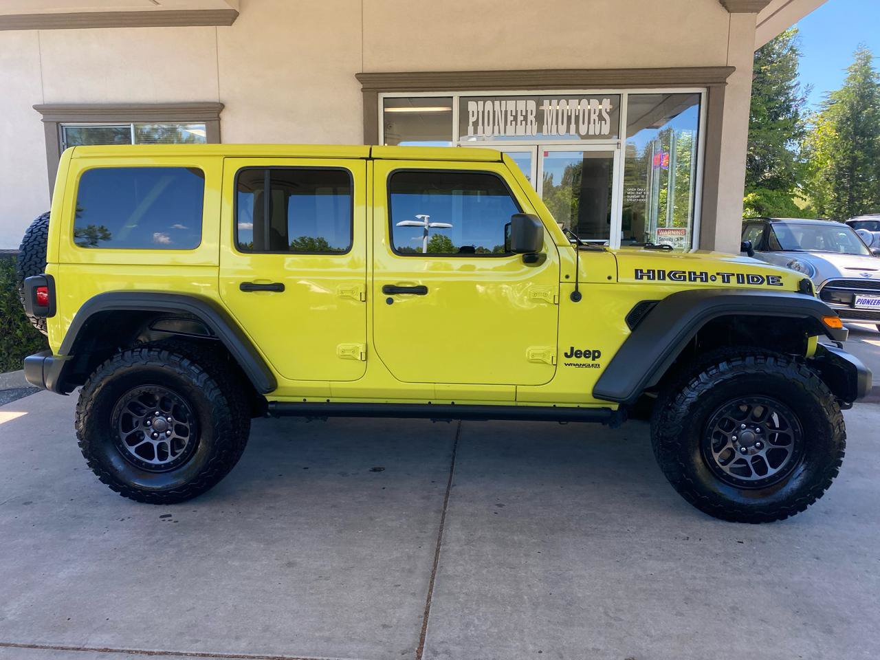 Used 2022 Jeep Wrangler Unlimited Sport AWD/4WD image 6