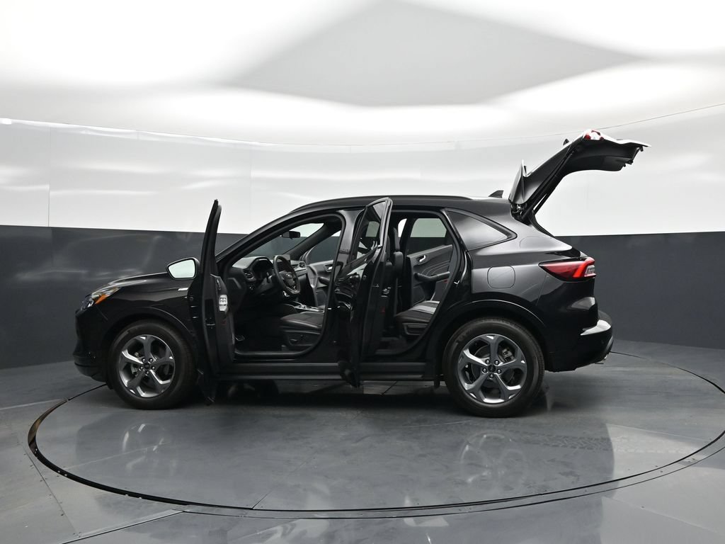 Certified 2023 Ford Escape ST-Line w/ Tech Pack #1 FWD image 33