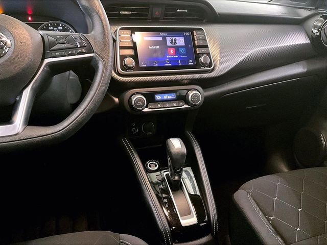 Used 2019 Nissan Kicks SV FWD image 6