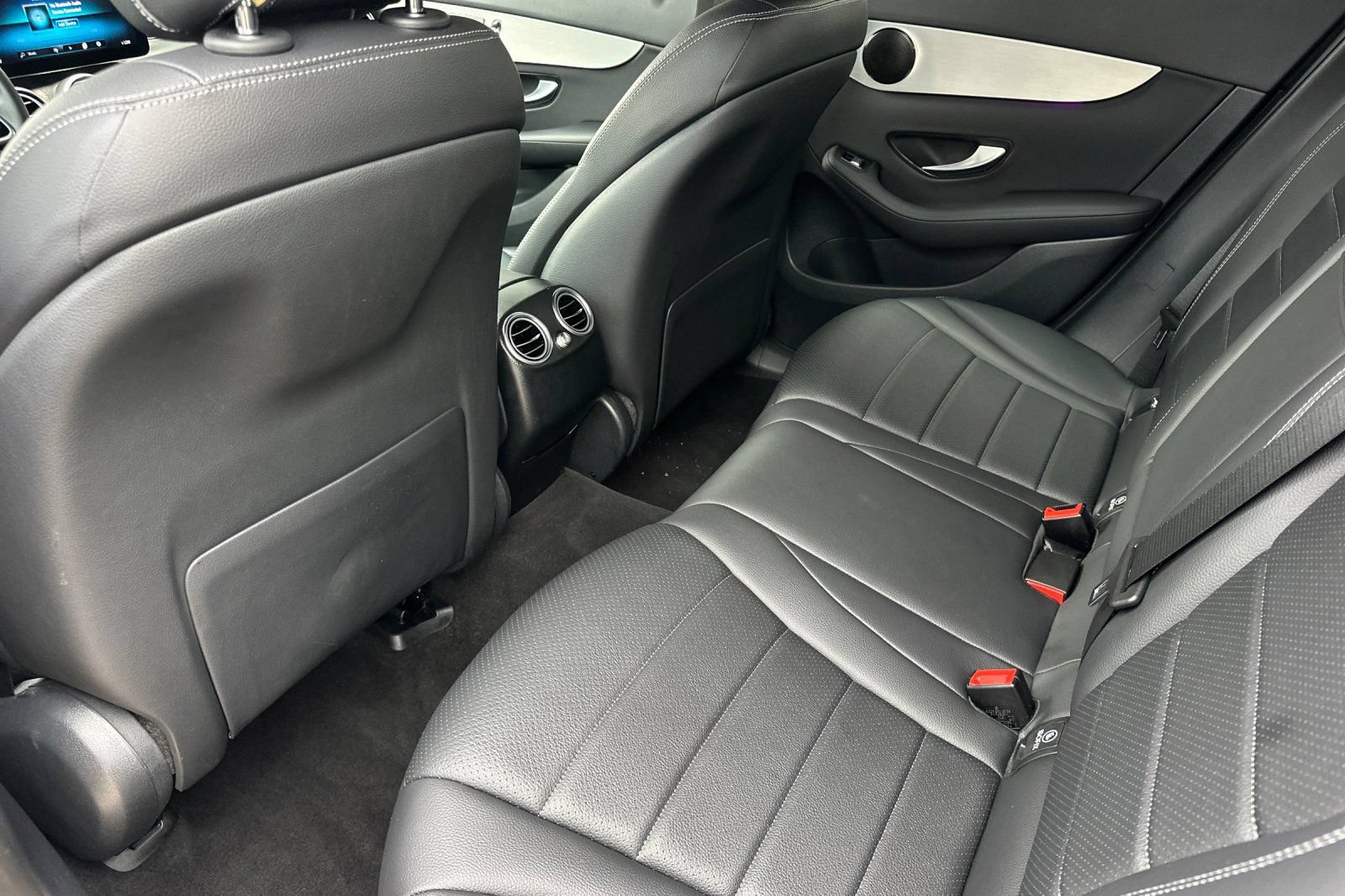 Used 2022 Mercedes-Benz GLC 300 image 11