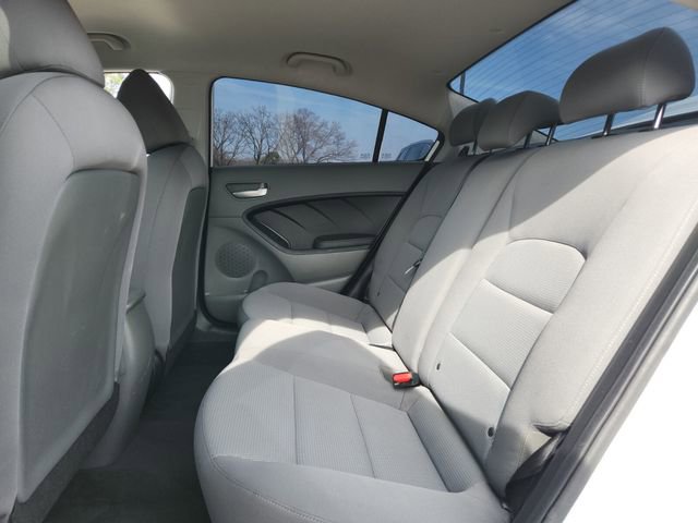 Used 2017 Kia Forte LX image 13