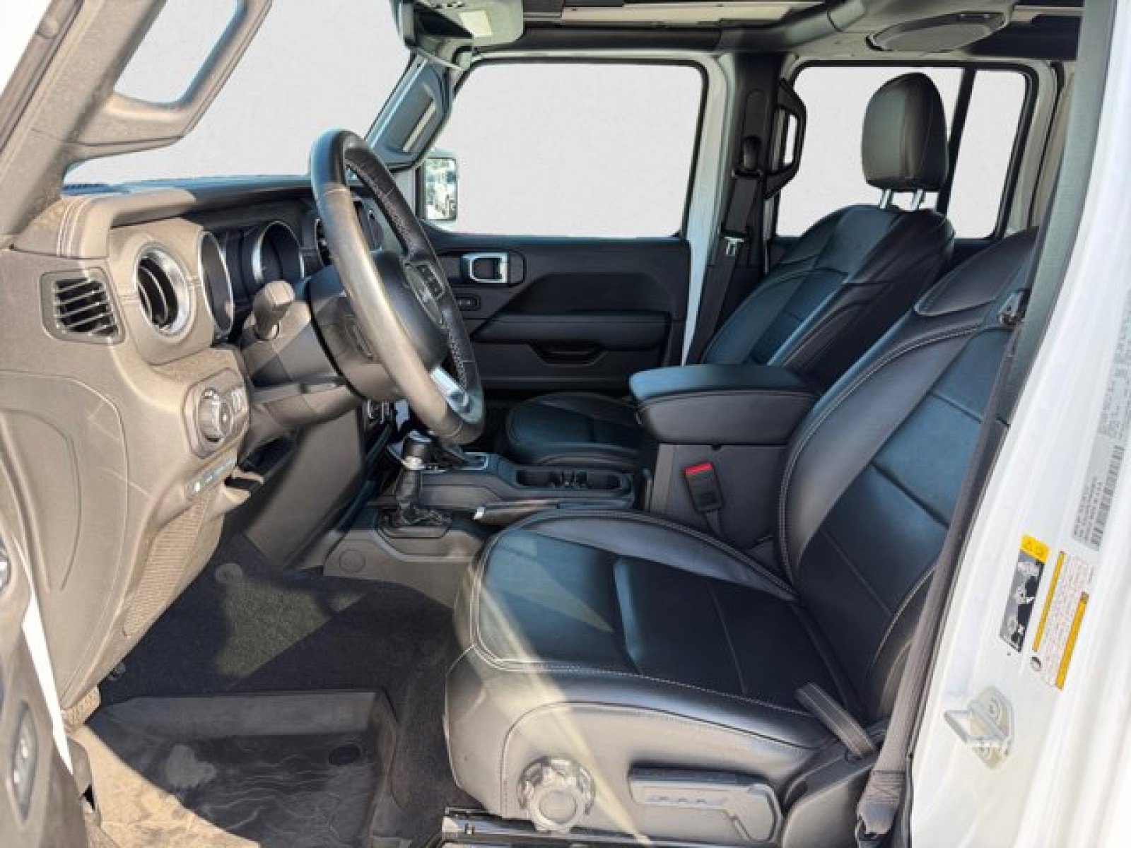 Used 2023 Jeep Wrangler Unlimited Sahara w/ Cold Weather Group image 10