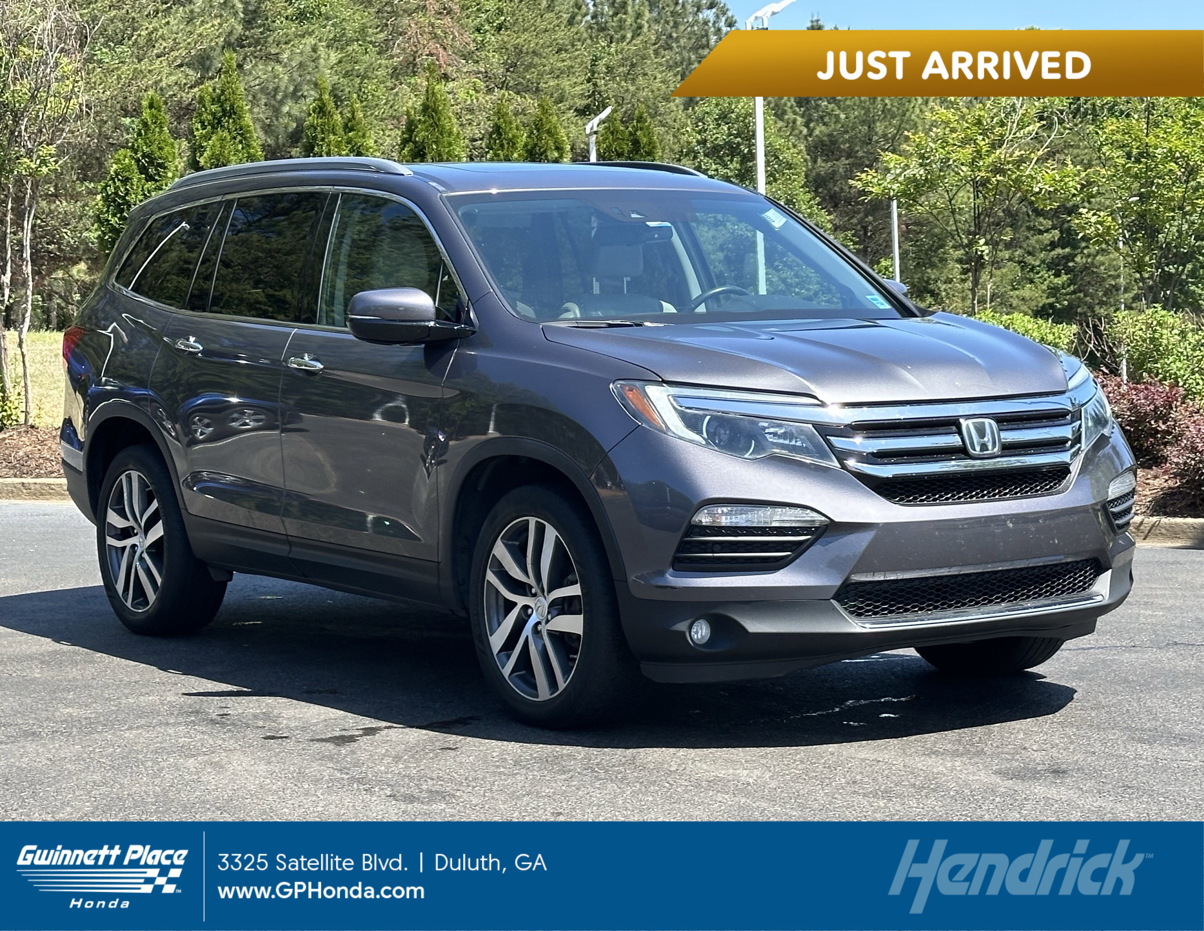 Used 2017 Honda Pilot Elite image 1