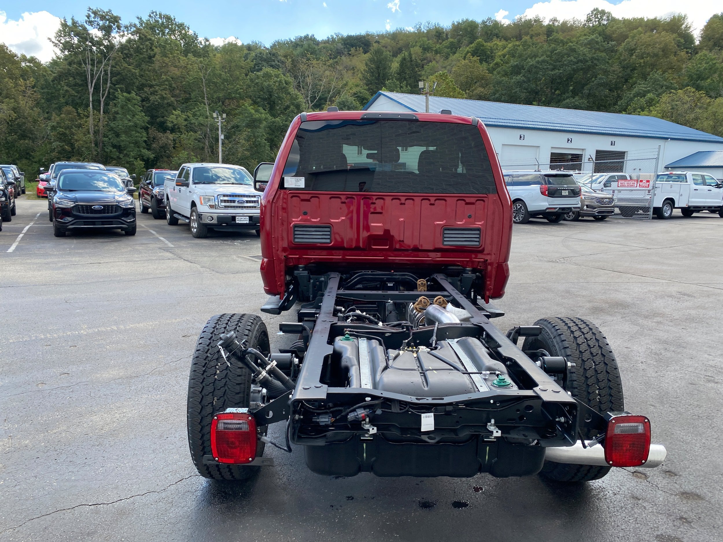 New 2026 Ford F350 XLT w/ XLT Value Package AWD/4WD image 9
