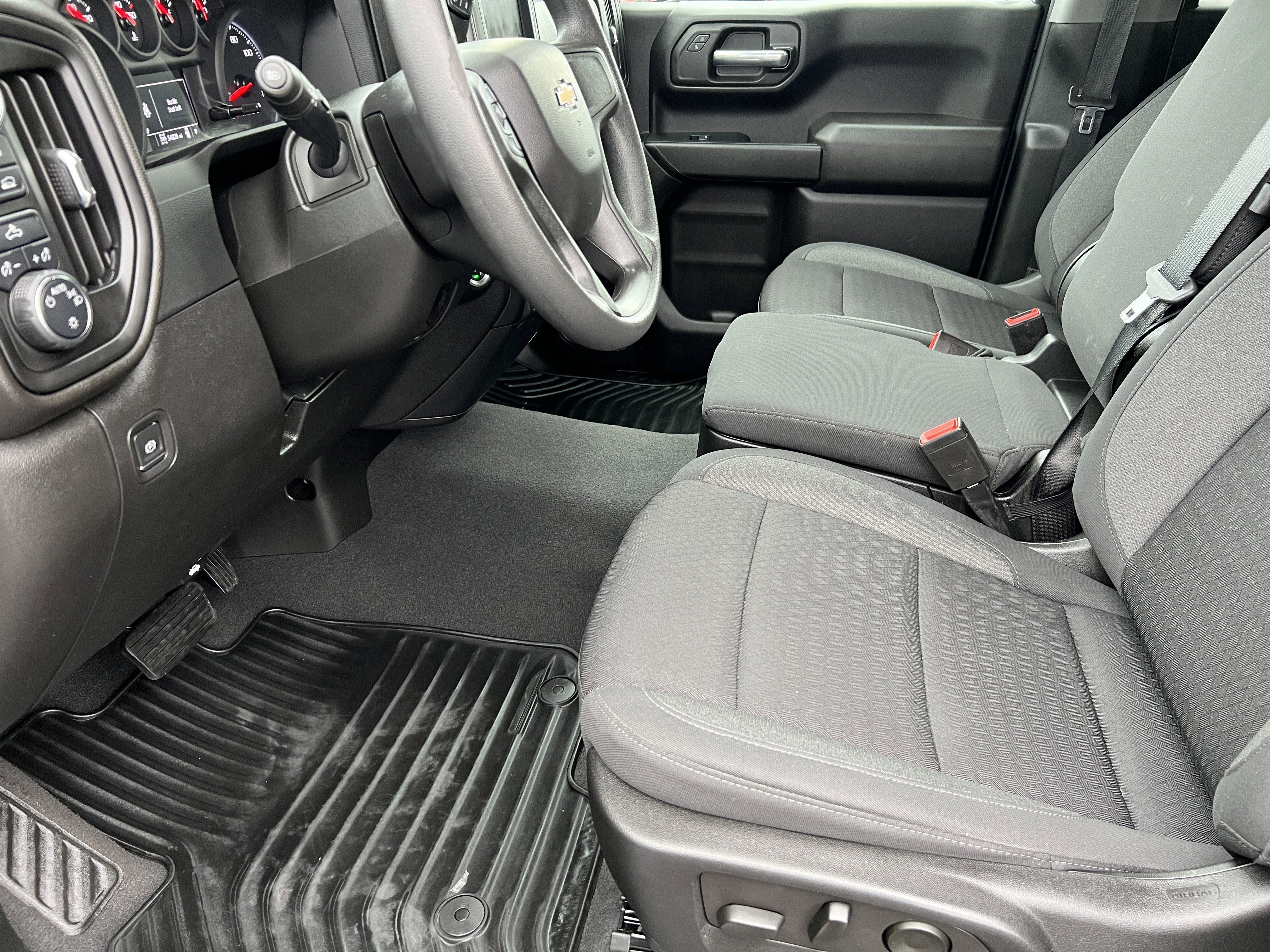 Used 2022 Chevrolet Silverado 1500 Custom image 14