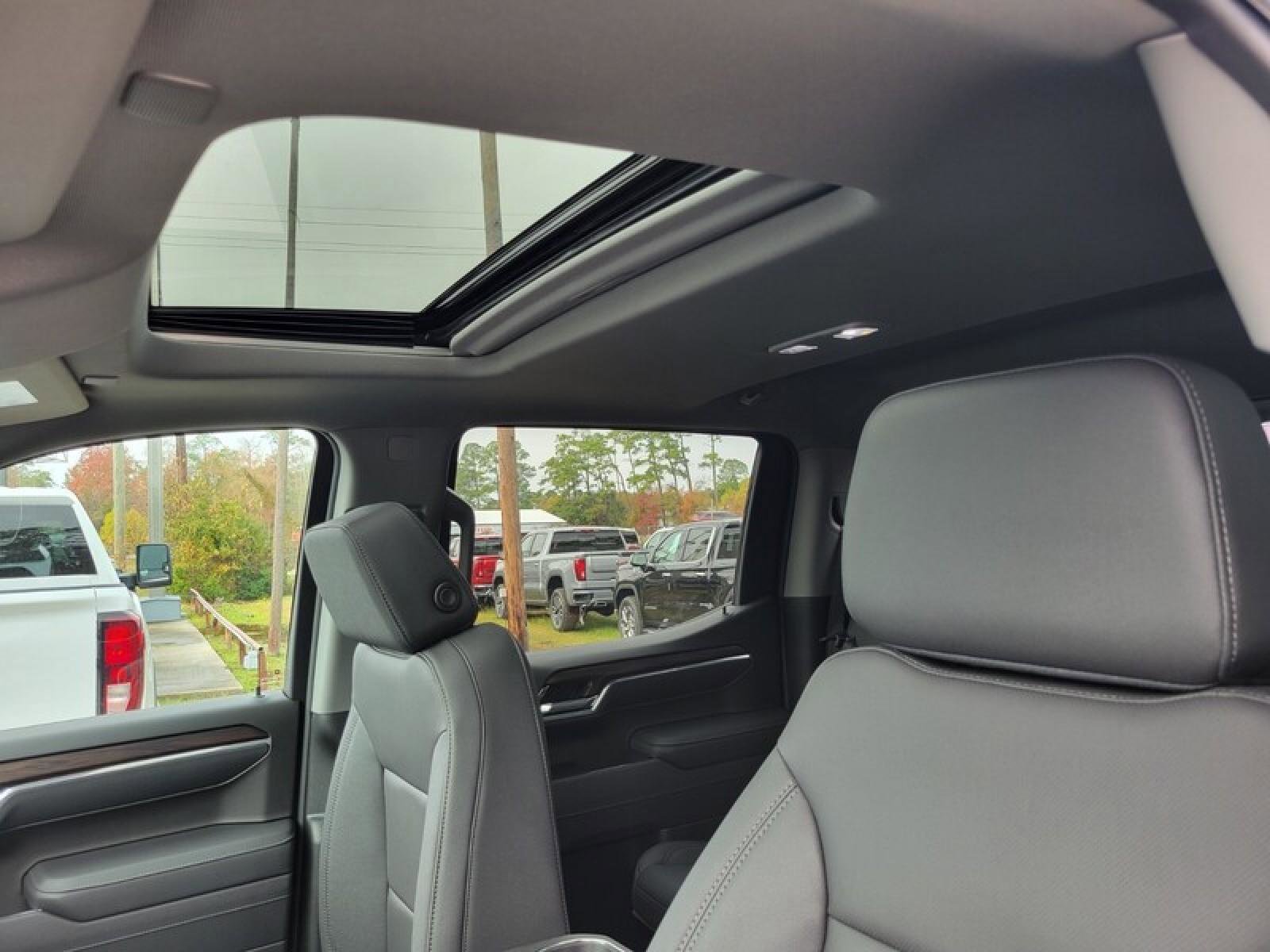 New 2026 GMC Sierra 1500 SLT w/ SLT Premium Plus Package image 26