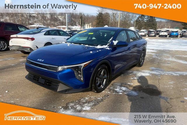 Used 2025 Kia K4 LXS image 3