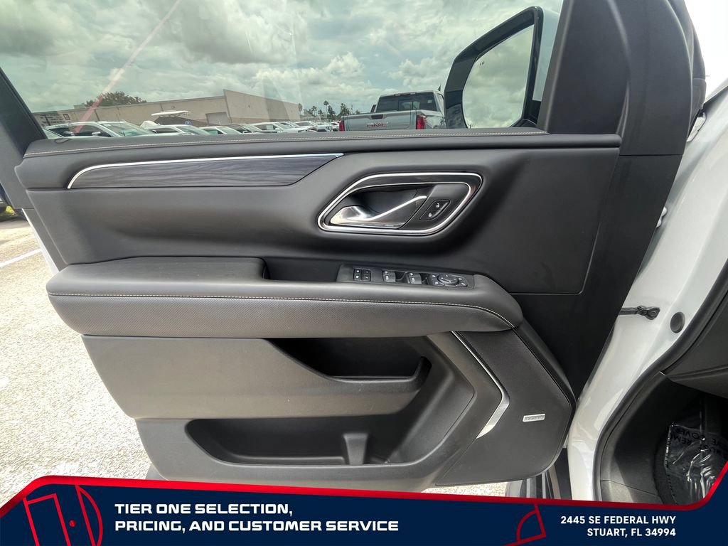 Used 2024 GMC Yukon SLT w/ SLT Luxury Package AWD/4WD image 24