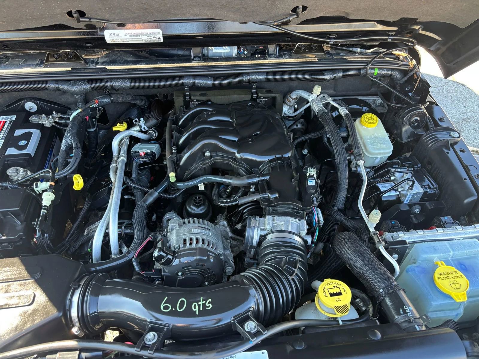 Used 2015 Jeep Wrangler Unlimited Sahara image 23