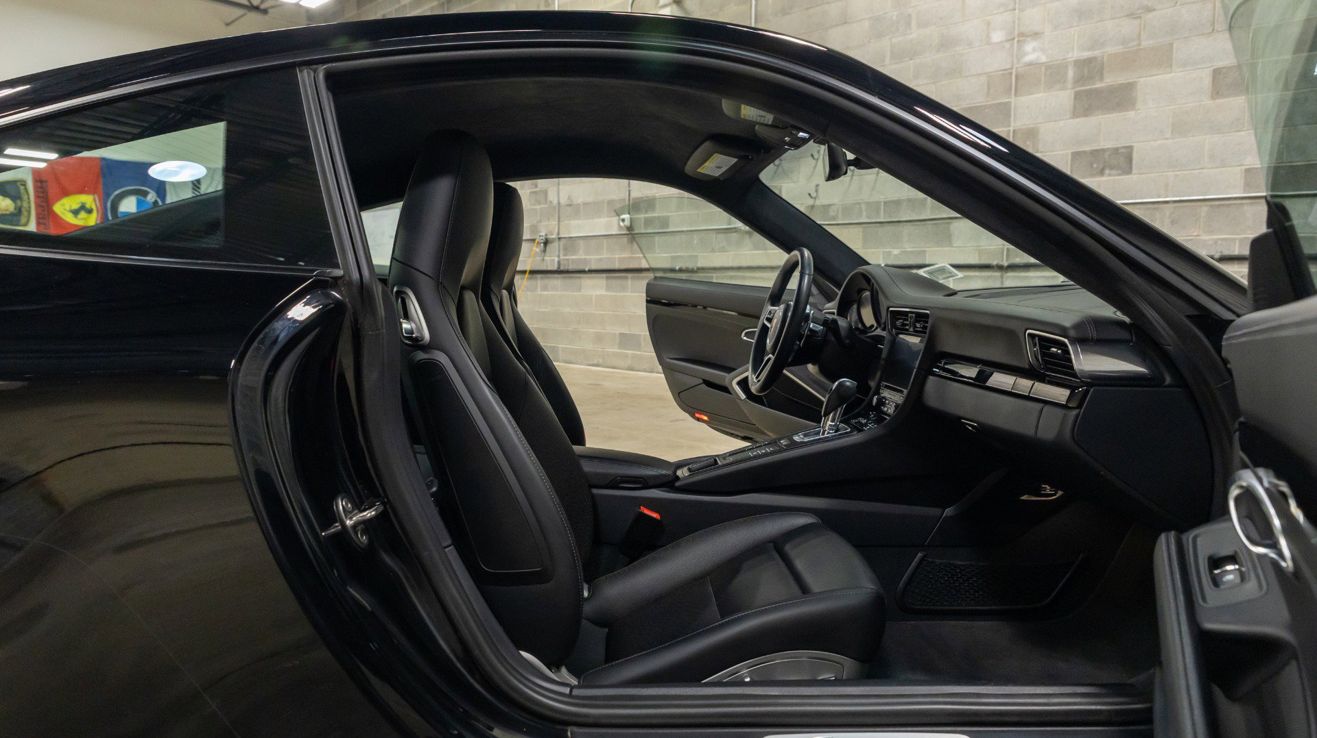 Used 2019 Porsche 911 Carrera RWD image 48