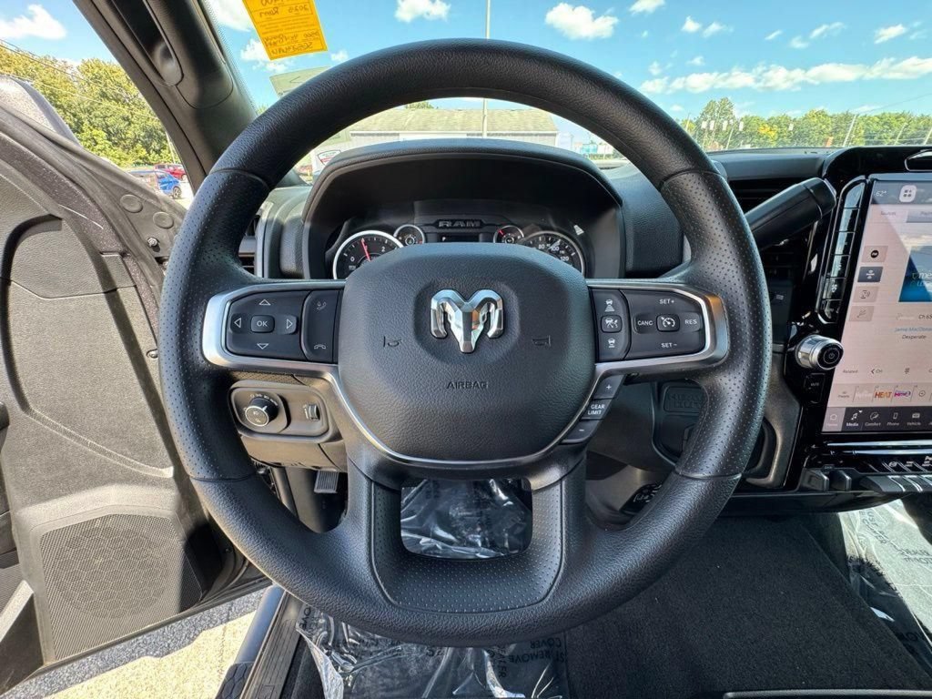 New 2025 RAM 2500 Tradesman AWD/4WD image 19