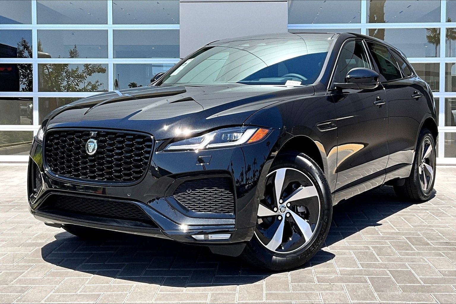 New 2026 Jaguar F-PACE R-Dynamic S image 1