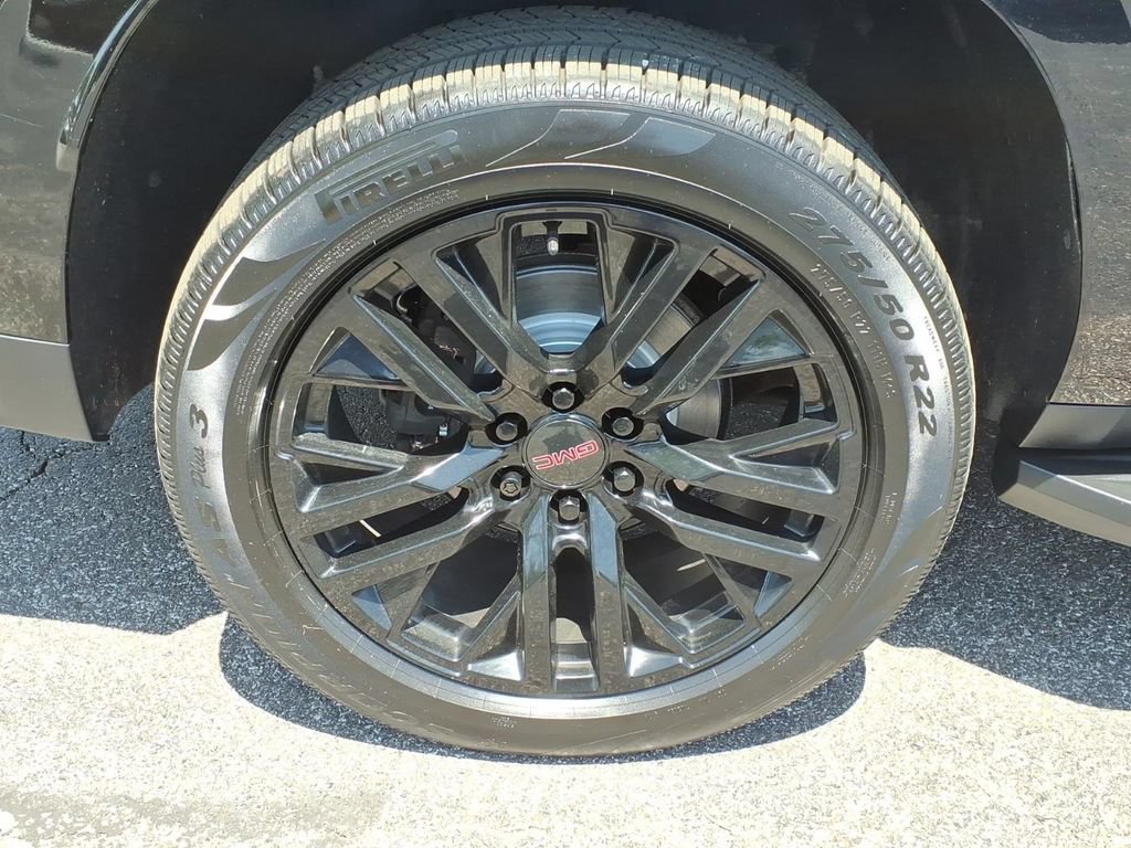 Certified 2021 GMC Yukon XL SLT w/ SLT Luxury Plus Package AWD/4WD image 12