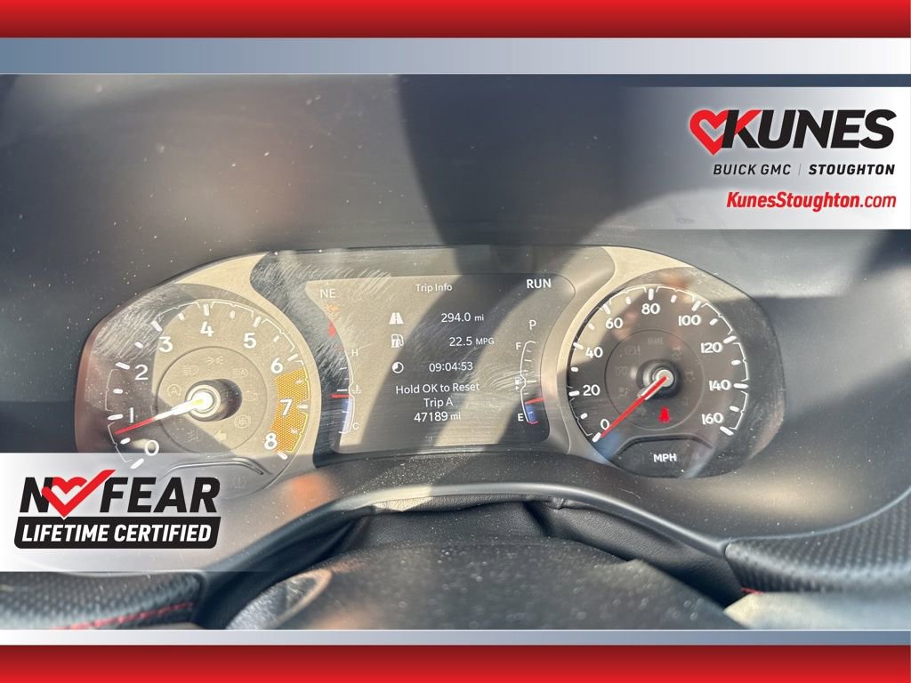 Used 2025 Jeep Compass Trailhawk AWD/4WD image 31