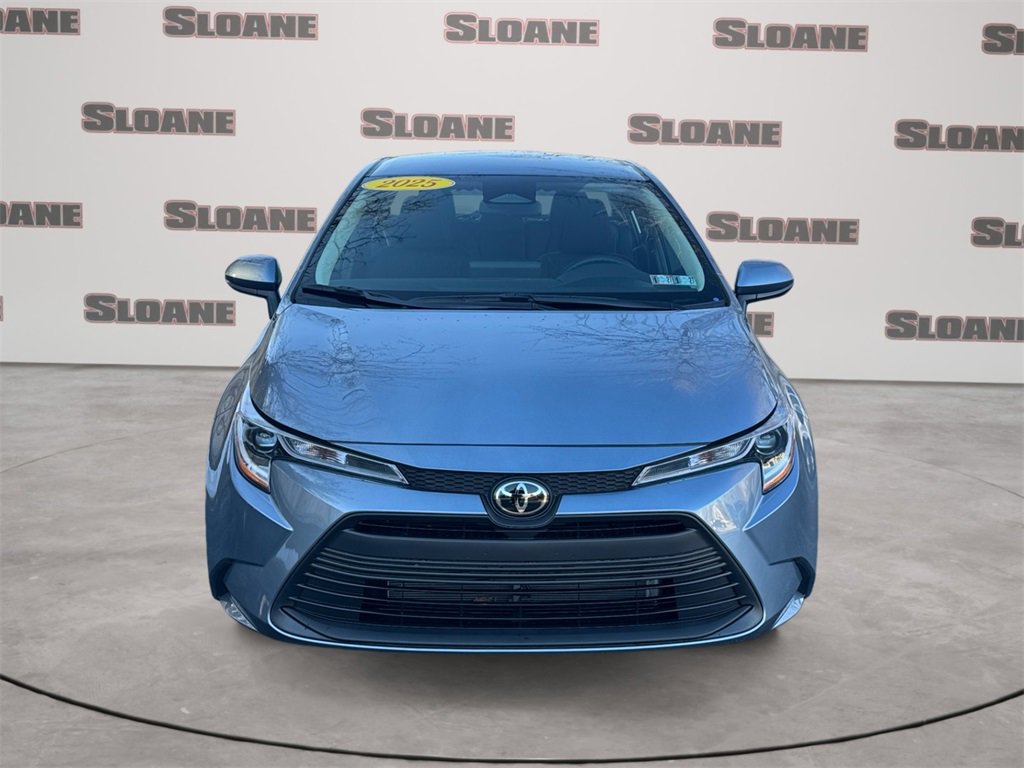 Used 2025 Toyota Corolla LE image 8