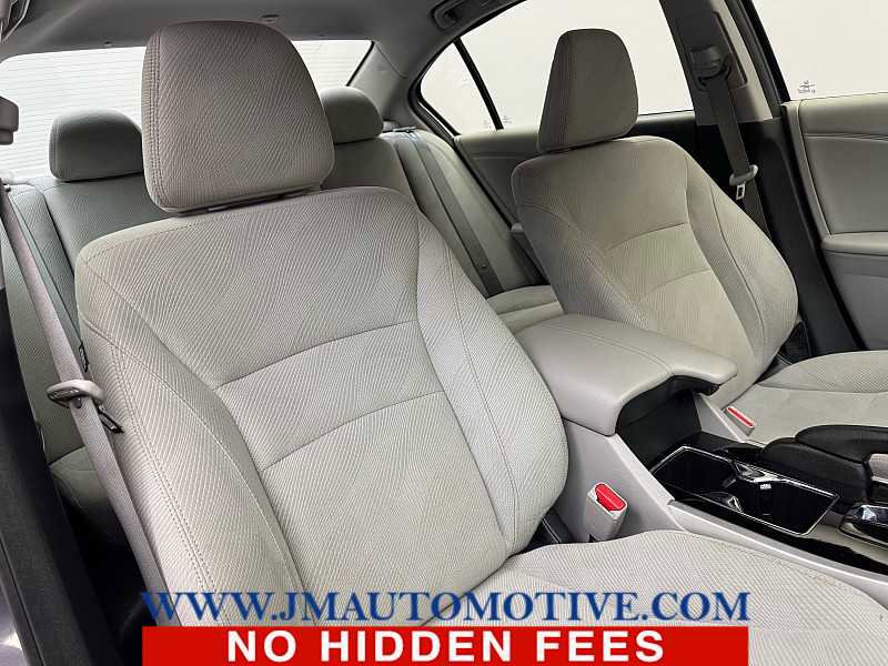 Used 2016 Honda Accord EX image 21
