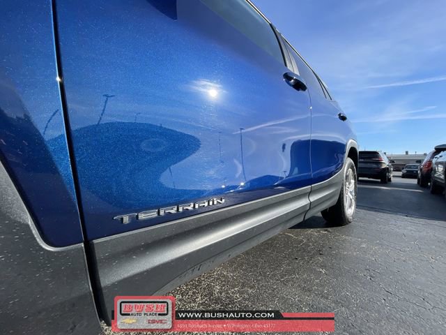 Used 2023 GMC Terrain SLE w/ Driver Convenience Package image 31