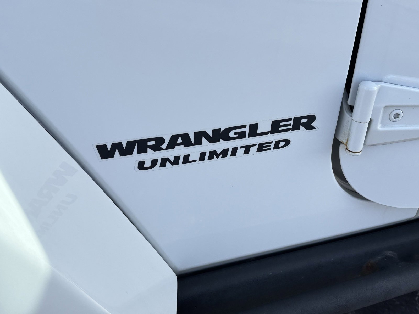 Used 2015 Jeep Wrangler Unlimited Sahara image 15