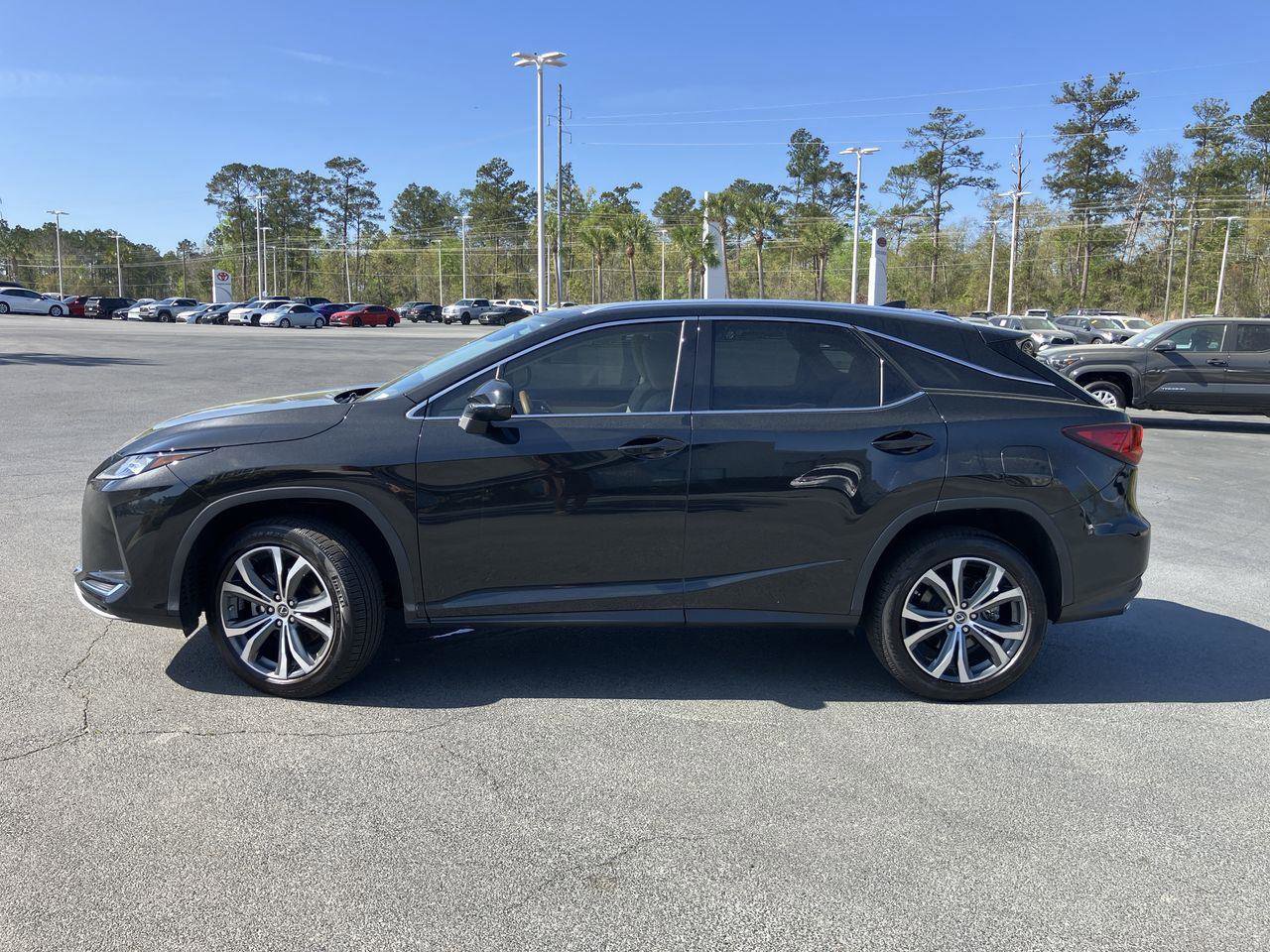 Used 2022 Lexus RX 350 FWD w/ Premium Package image 2