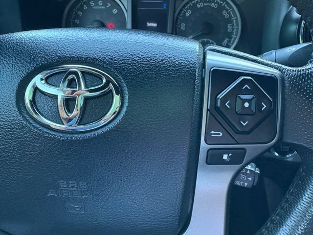 Used 2017 Toyota Tacoma Limited w/ Tow Package RWD image 14